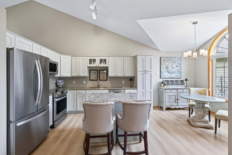 13872 Falcon Ave, Apple Valley, MN 55124