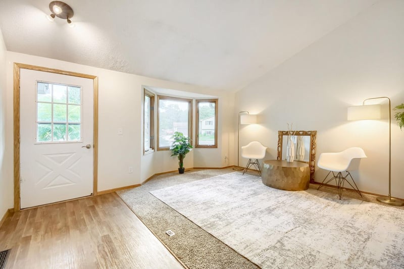 13361 Wellington Cir, Champlin, MN 55316