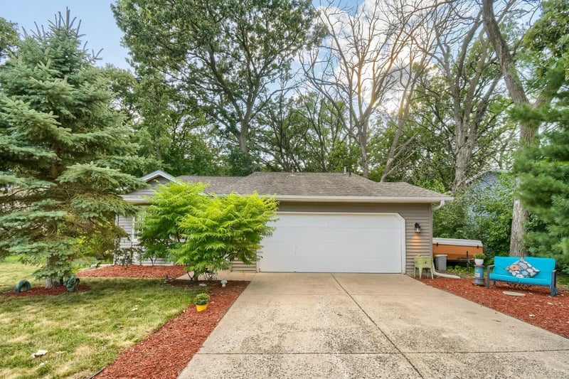 13361 Wellington Cir, Champlin, MN 55316