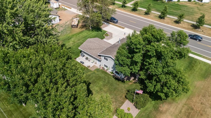 814 4th St SE, Little Falls, MN 56345