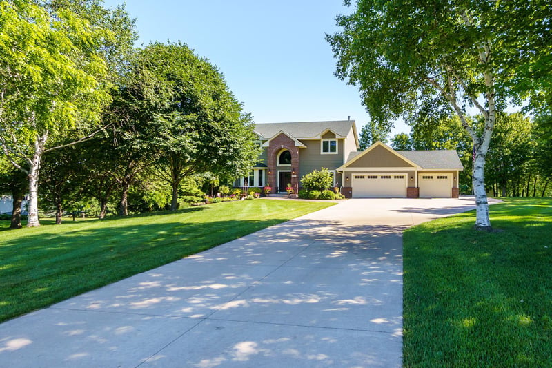 2841 Imperial Ave N, Lake Elmo, MN 55042