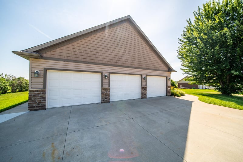60722 254th Ave, Mantorville, MN 55955