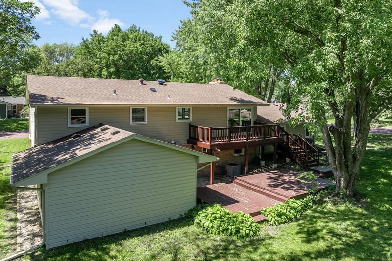 300 Viking Dr, Mankato, MN 56001