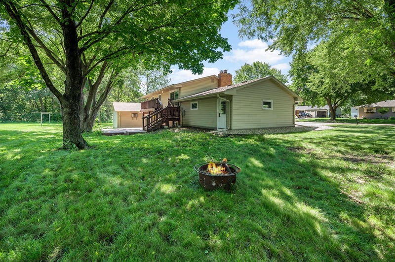 300 Viking Dr, Mankato, MN 56001