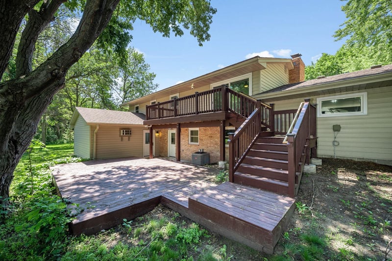 300 Viking Dr, Mankato, MN 56001