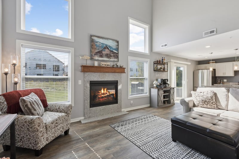 7757 Sterling Dr, Rockford, MN 55373
