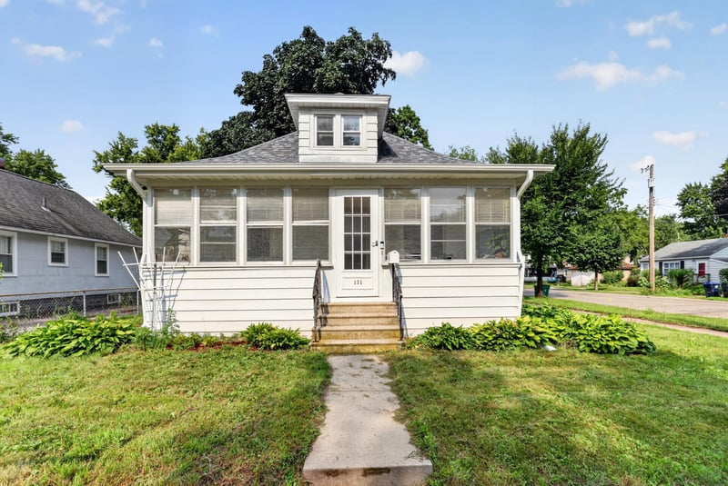 235 10th Ave NE, Rochester, MN 55906