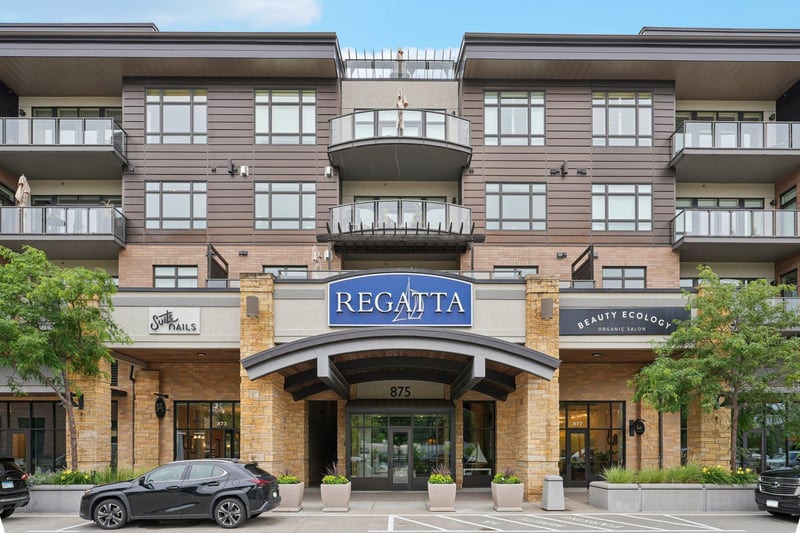 875 Lake St N #212, Wayzata, MN 55391
