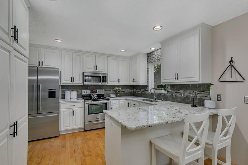 14000 Parkview Dr, Becker, MN 55308