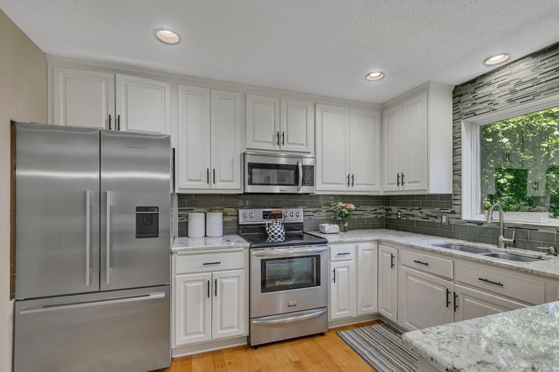 14000 Parkview Dr, Becker, MN 55308