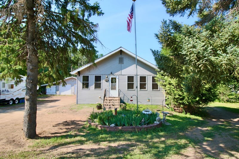 640 Superior Ave, Crosby, MN 56441