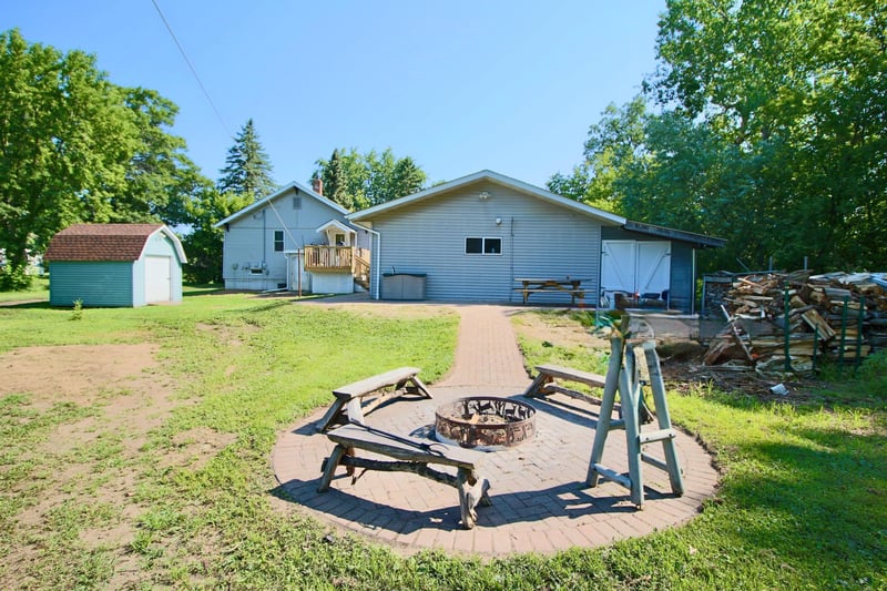 640 Superior Ave, Crosby, MN 56441