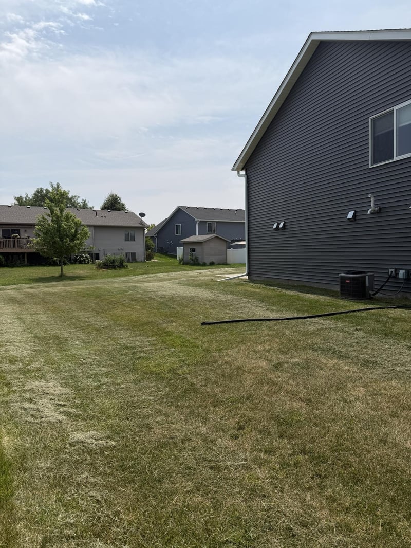 2401 Foxtail Ln, Faribault, MN 55021