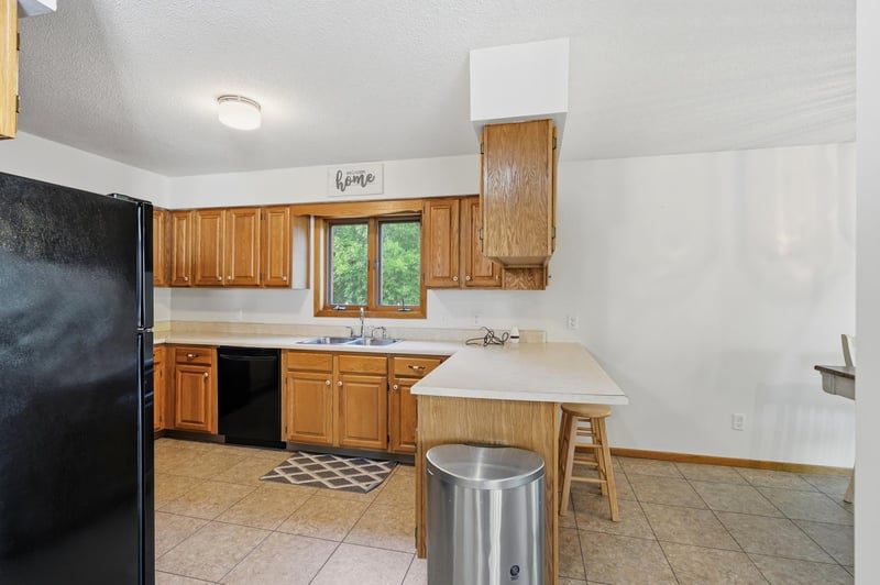 707 Washington Ave, Crookston, MN 56716