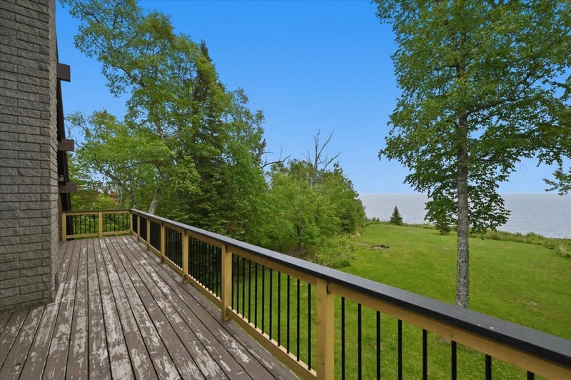 1820 Mary St, Beaver Bay, MN 55601
