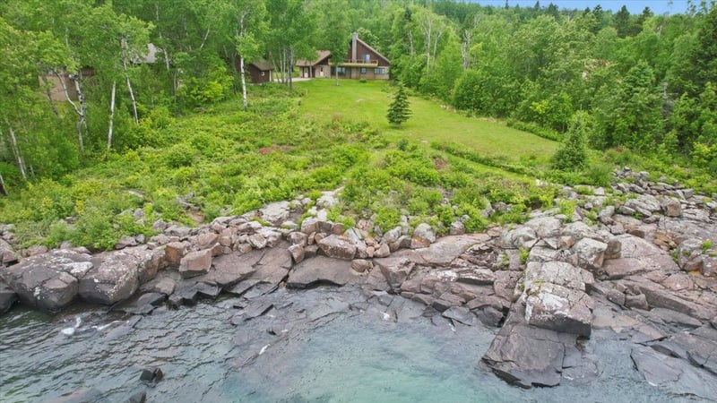 1820 Mary St, Beaver Bay, MN 55601