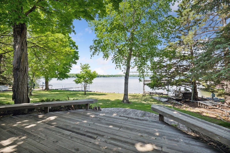 28235 Boulder Cir, Shorewood, MN 55331
