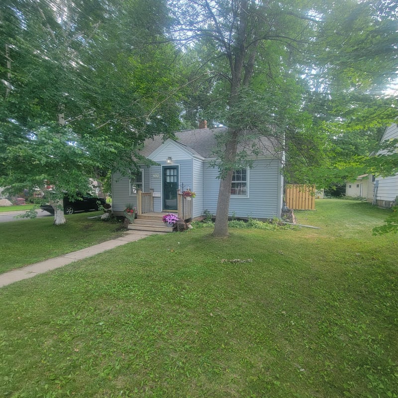 701 W Laurel St, Fergus Falls, MN 56537