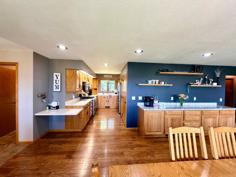 101 Texas Ln, Atwater, MN 56209