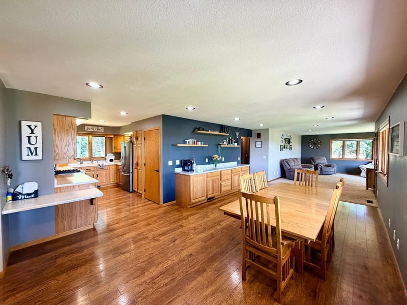 101 Texas Ln, Atwater, MN 56209