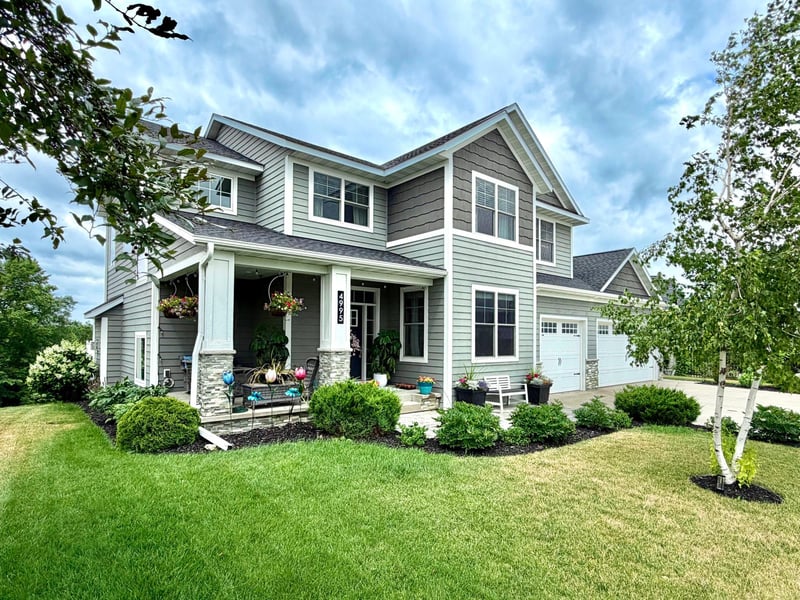 4995 Chalet Ct, Red Wing, MN 55066
