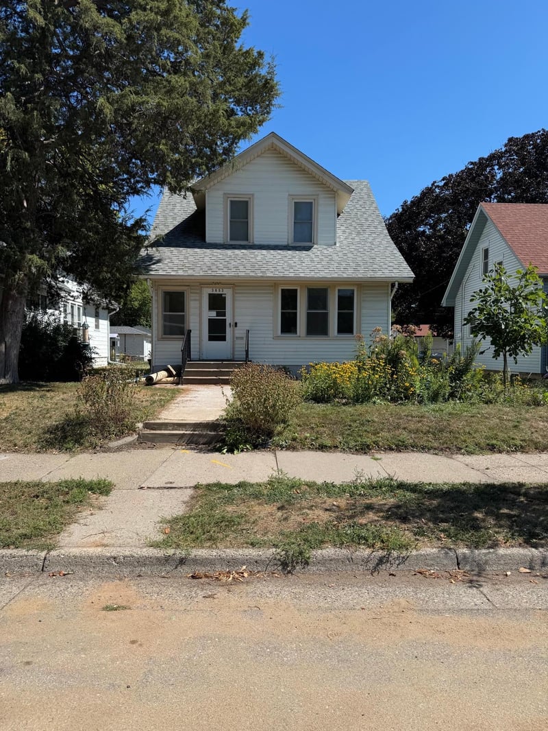 3653 33rd Ave S, Minneapolis, MN 55406