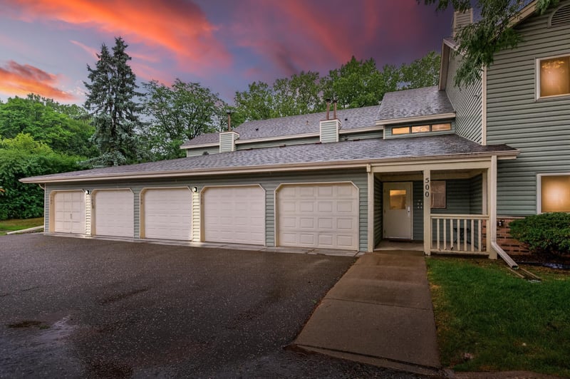 500 Etna St #102, Saint Paul, MN 55106
