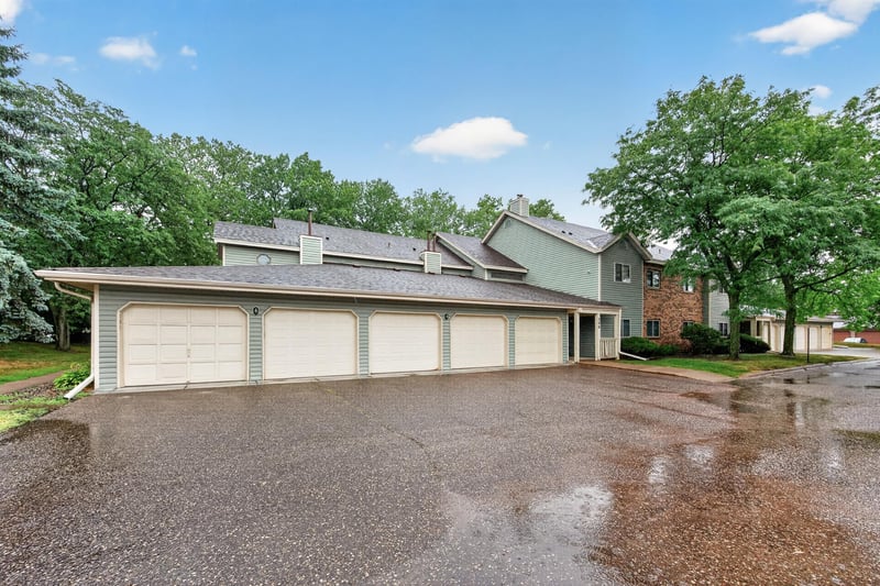 500 Etna St #102, Saint Paul, MN 55106