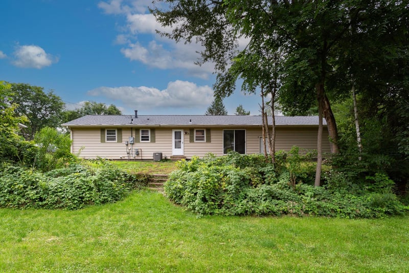 278 Tower Heights Ct, Prescott, WI 54021