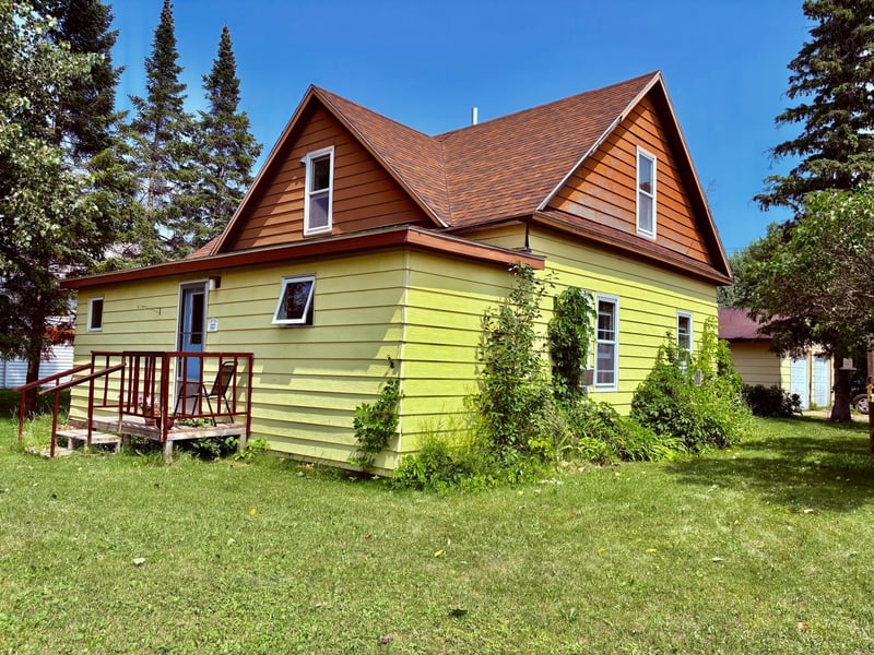 122 2nd Ave SE, Baudette, MN 56623