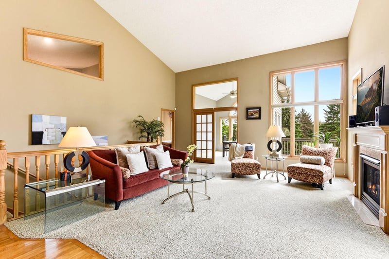 4831 Greenhaven Dr, White Bear Lake, MN 55127