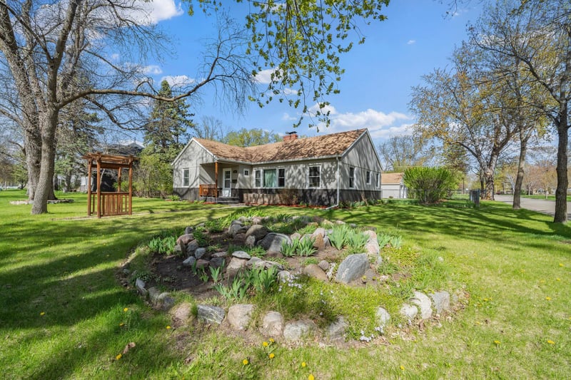 1019 Ash St, Alexandria, MN 56308