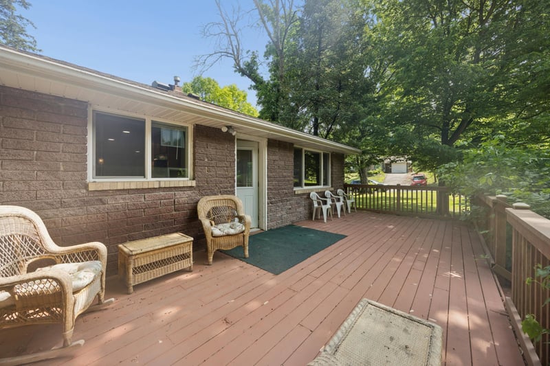 1425 Orkla Dr, Golden Valley, MN 55427
