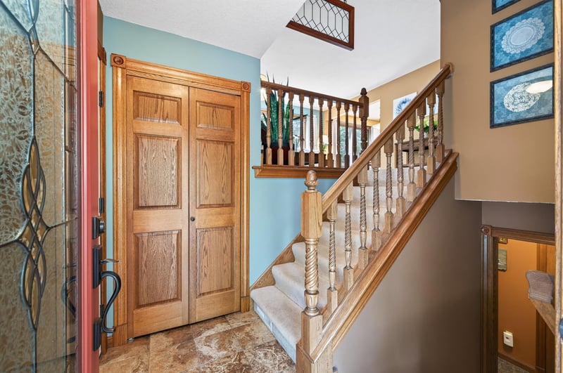 1838 Kathryn Cir, Eagan, MN 55122