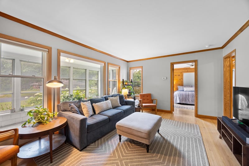 891 Edgewater Ave, Shoreview, MN 55126