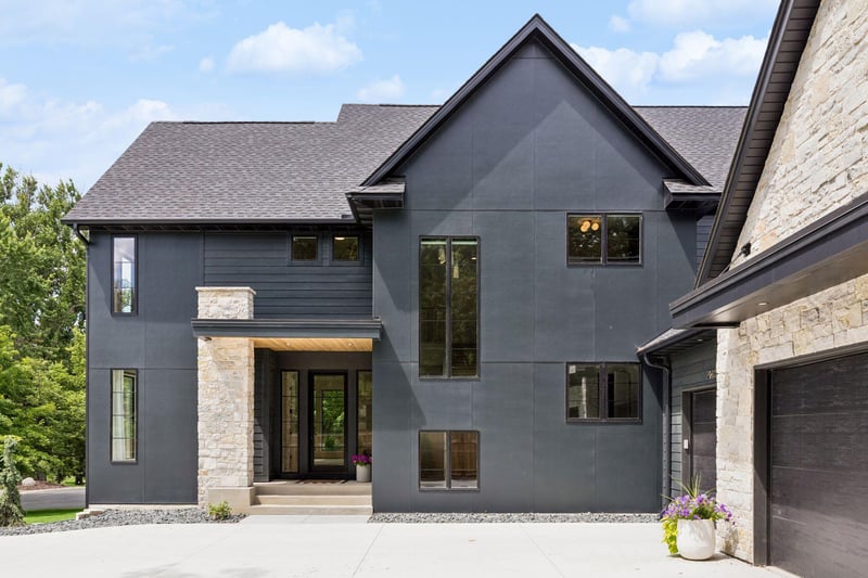 2980 Washta Bay Ct, Chanhassen, MN 55331