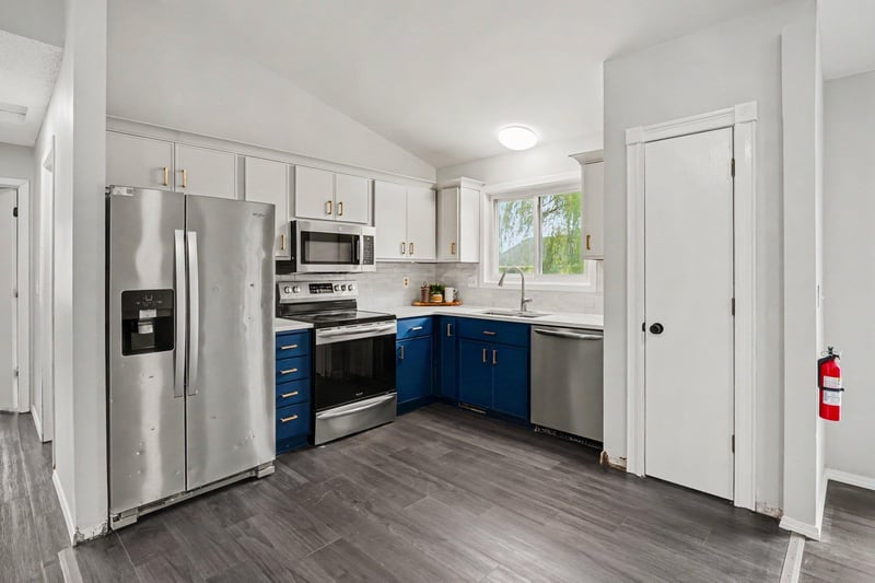 4449 W 144th St, Savage, MN 55378