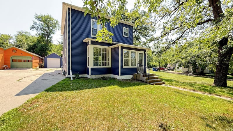 143 Washington St, Granite Falls, MN 56241