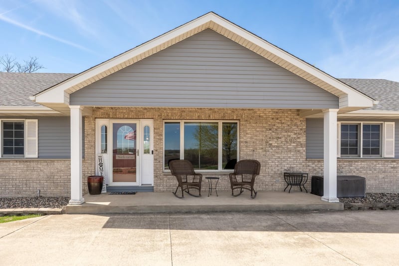 7195 County Road 10 E, Chaska, MN 55318