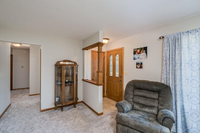 210 Walnut Ave, Madison Lake, MN 56063