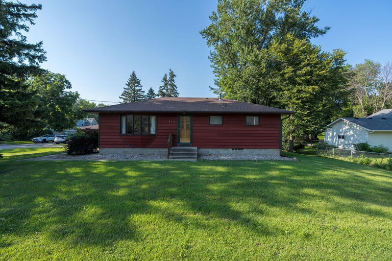 210 Walnut Ave, Madison Lake, MN 56063