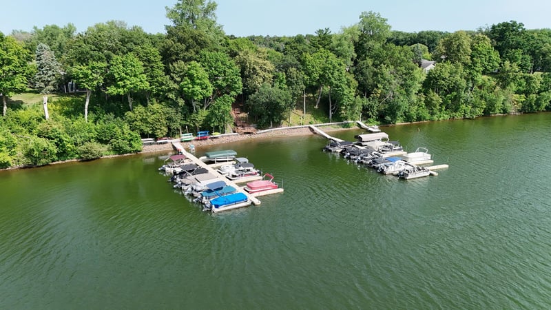 10850 Woodland Dr, Chisago City, MN 55013