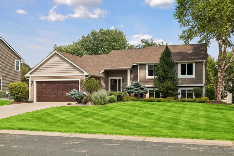 3882 Mersey Way, Eagan, MN 55123