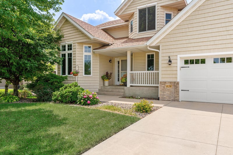 620 Countryview Ave, Owatonna, MN 55060