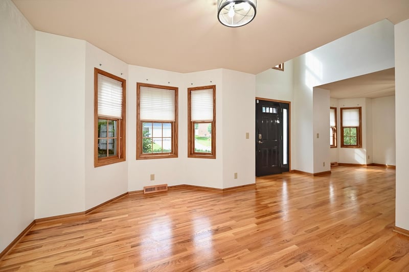 1555 48th Ave, Winona, MN 55987