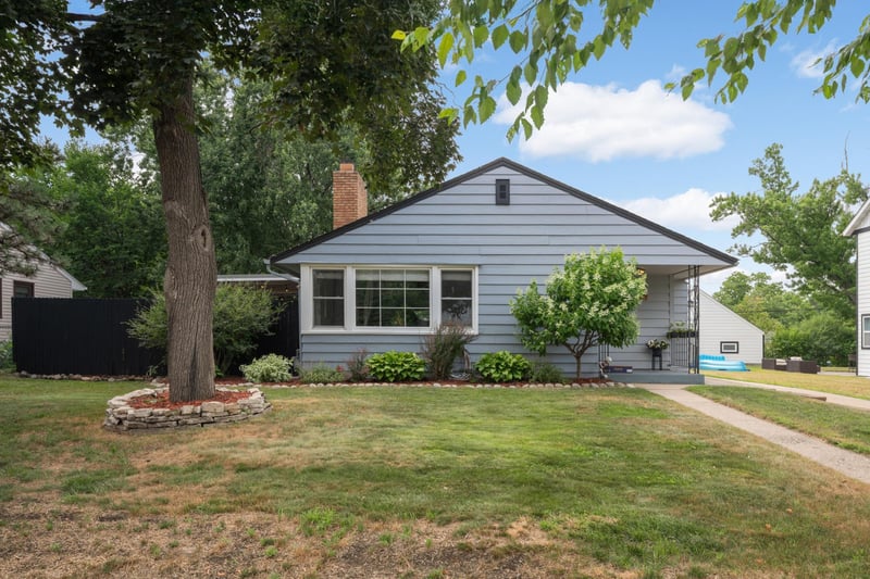5932 Penn Ave S, Minneapolis, MN 55419