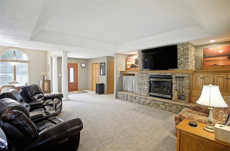 1600 Patriot Dr, Fairmont, MN 56031