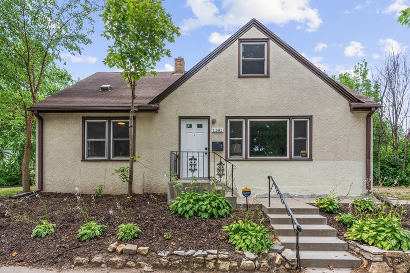 1181 Duluth St, Saint Paul, MN 55106