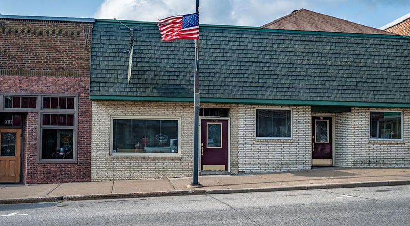 359 W Main St, Ellsworth, WI 54011