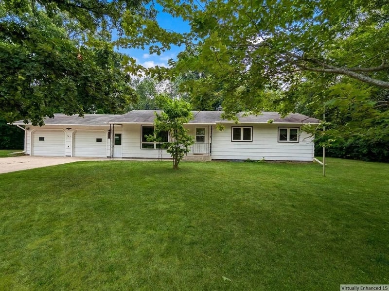 602 Wells Ave N, Sebeka, MN 56477